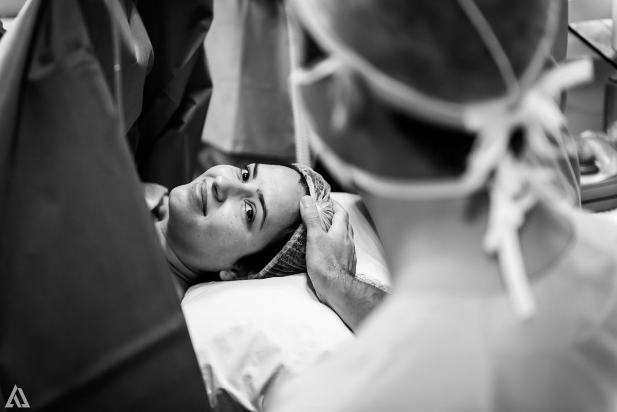 Fotografia de Parto Cesárea Normal Humanizado Alex Jardim Fotografia Fotógrafo iapbp cesarean maternidade Resende Itatiaia Penedo Porto Real Quatis Barra Mansa Volta Redonda Serrinha do Alambari Hospital Maternidade APMIR SAMER UNIMED