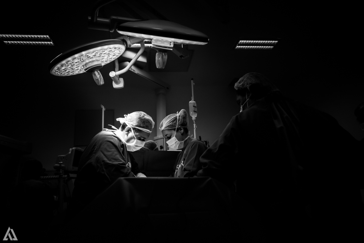 Fotografia de Parto Cesárea Normal Humanizado Alex Jardim Fotografia Fotógrafo iapbp cesarean maternidade Resende Itatiaia Penedo Porto Real Quatis Barra Mansa Volta Redonda Serrinha do Alambari Hospital Maternidade APMIR SAMER UNIMED