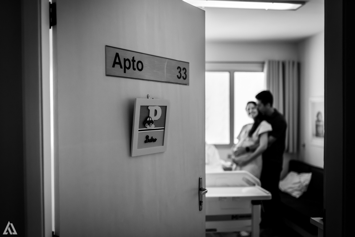 Fotografia de Parto Cesárea Normal Humanizado Alex Jardim Fotografia Fotógrafo iapbp cesarean maternidade Resende Itatiaia Penedo Porto Real Quatis Barra Mansa Volta Redonda Serrinha do Alambari Hospital Maternidade APMIR SAMER UNIMED