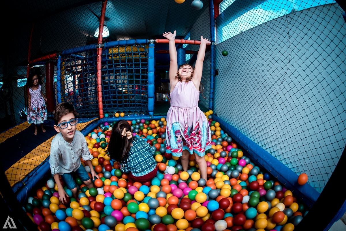 Aniversário Infantil LOL Alex Jardim Fotografia Fotógrafo Resende Itatiaia Penedo Porto Real Quatis Barra Mansa Volta Redonda Buffet Pintou Alegria