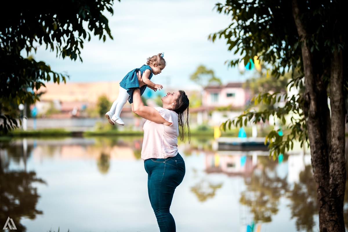 Ensaio Book Família Lifestyle Dia das Mães Alex Jardim Fotografia Fotógrafo Resende Itatiaia Penedo Porto Real Quatis Barra Mansa Volta Redonda 