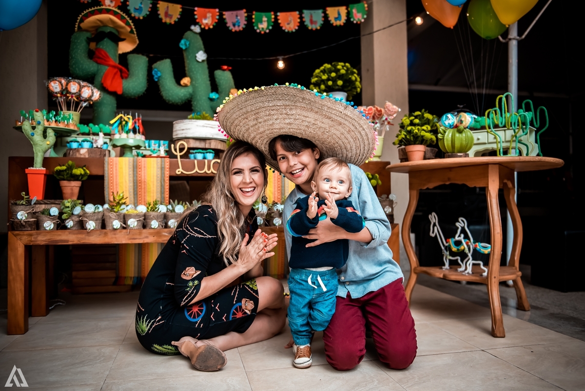 Aniversário Infantil México Alex Jardim Fotografia Fotógrafo Resende Itatiaia Penedo Porto Real Quatis Barra Mansa Volta Redonda Condomínio Residencial Limeira Tênis Clube