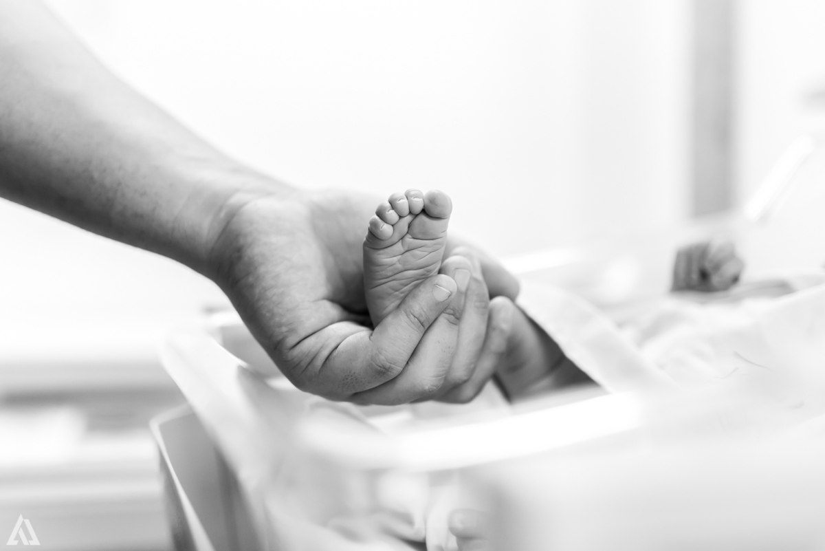 Fotografia de Parto Cesárea Normal Humanizado Alex Jardim Fotografia Fotógrafo iapbp cesarean maternidade Resende Itatiaia Penedo Porto Real Quatis Barra Mansa Volta Redonda Serrinha do Alambari Hospital Maternidade APMIR SAMER UNIMED HINJA