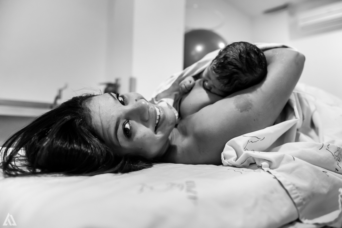Fotografia de Parto Cesárea Normal Humanizado Alex Jardim Fotografia Fotógrafo iapbp cesarean maternidade Resende Itatiaia Penedo Porto Real Quatis Barra Mansa Volta Redonda Serrinha do Alambari Hospital Maternidade APMIR SAMER UNIMED HINJA