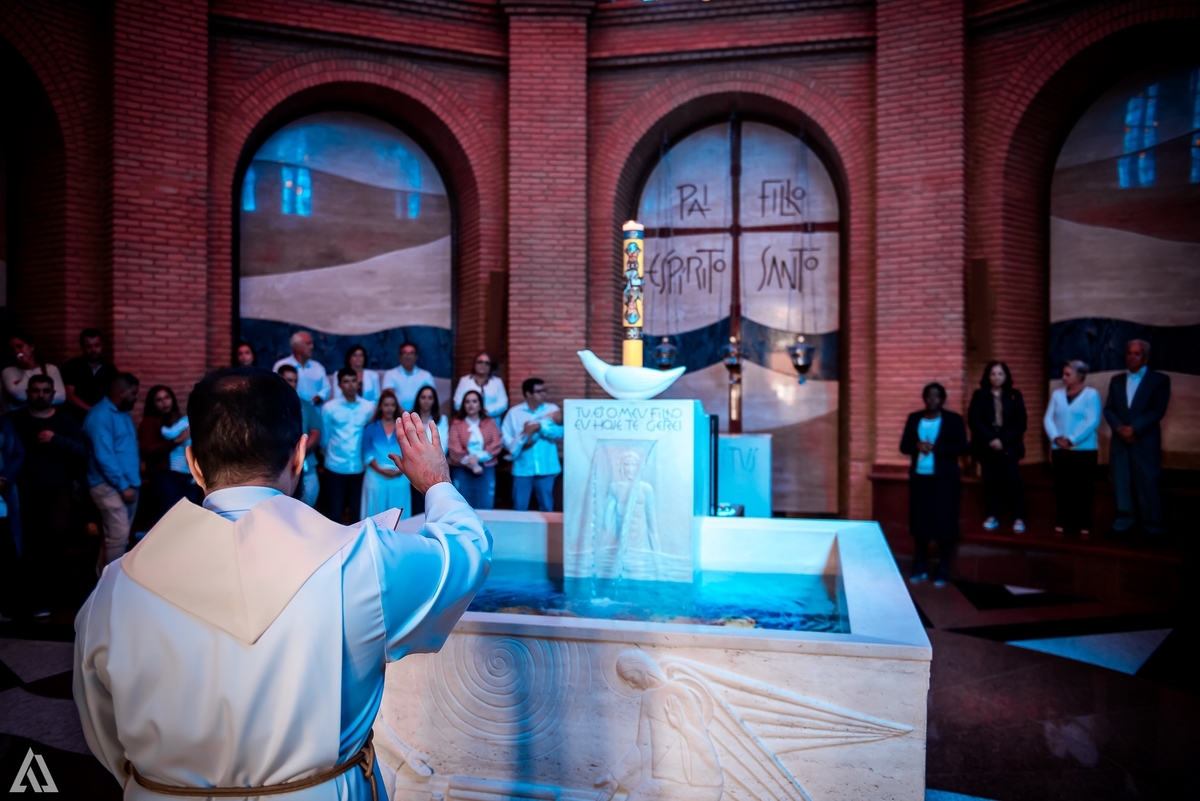 Cerimônia de Batismo Batizado Alex Jardim Fotografia Fotógrafo Resende Itatiaia Penedo Porto Real Quatis Barra Mansa Volta Redonda Capela do Batismo Aparecida do Norte Basílica de Nossa Senhora de Aparecida