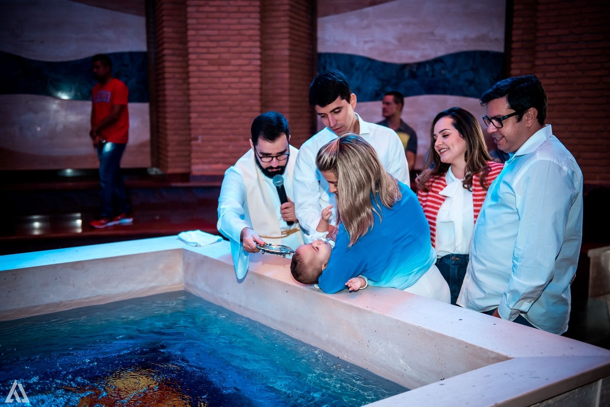 Cerimônia de Batismo Batizado Alex Jardim Fotografia Fotógrafo Resende Itatiaia Penedo Porto Real Quatis Barra Mansa Volta Redonda Capela do Batismo Aparecida do Norte Basílica de Nossa Senhora de Aparecida