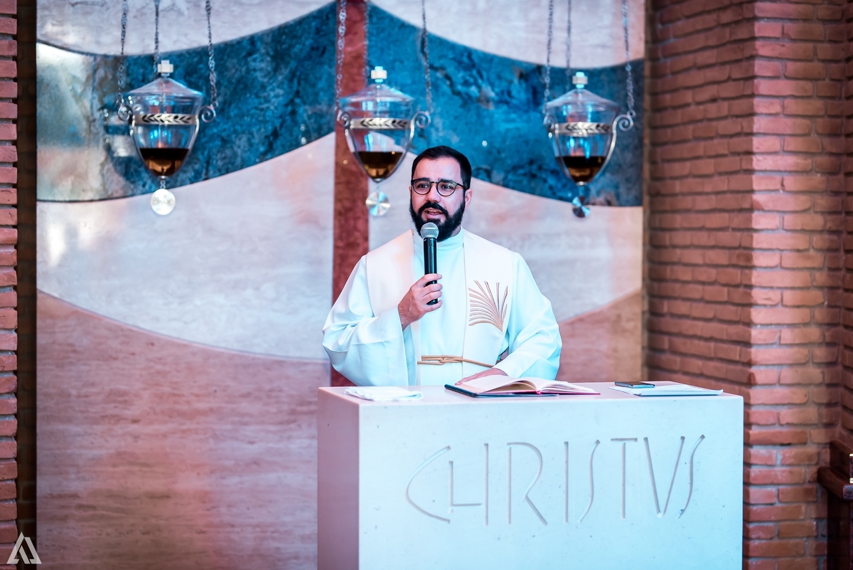 Cerimônia de Batismo Batizado Alex Jardim Fotografia Fotógrafo Resende Itatiaia Penedo Porto Real Quatis Barra Mansa Volta Redonda Capela do Batismo Aparecida do Norte Basílica de Nossa Senhora de Aparecida