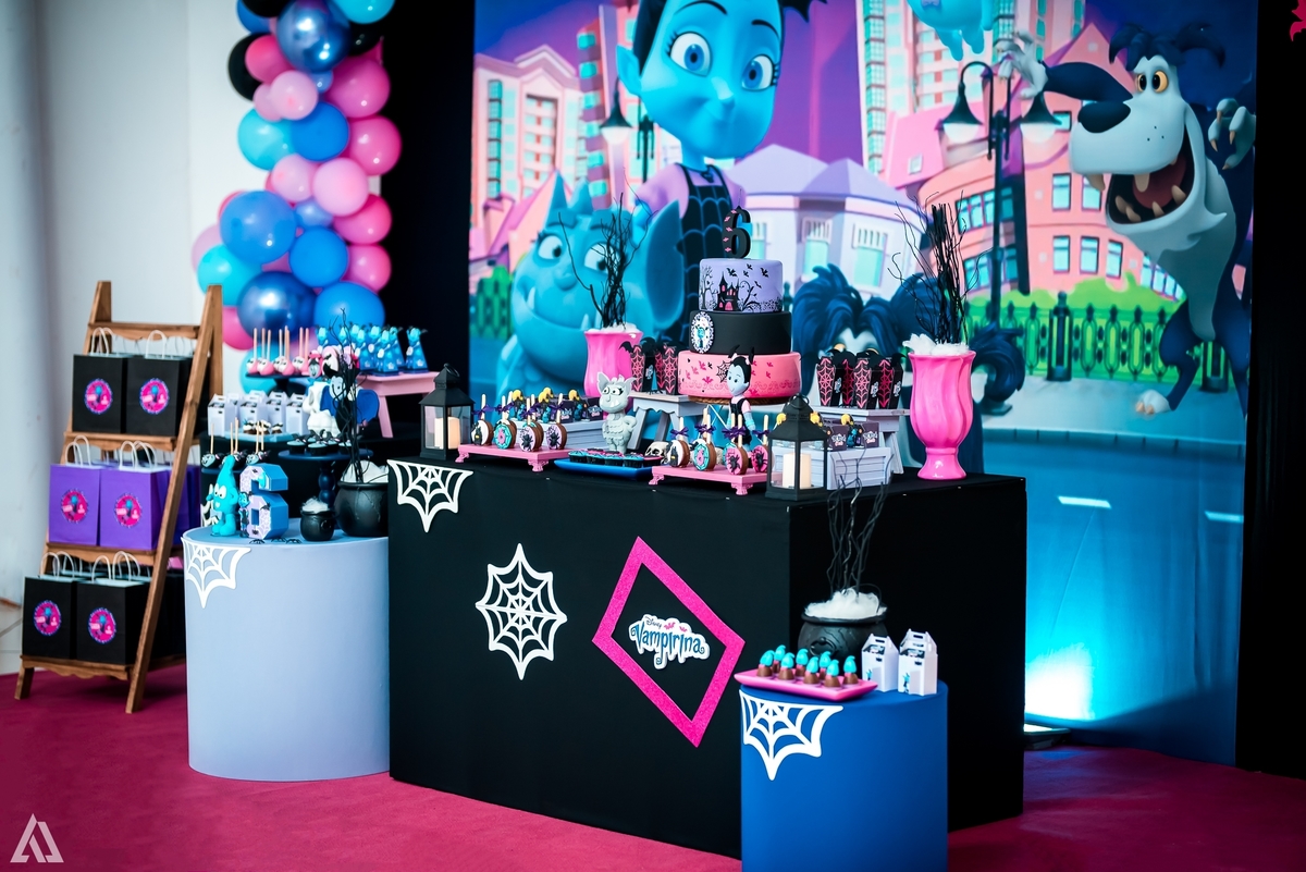 Aniversário Infantil Vampirina Alex Jardim Fotografia Fotógrafo Resende Itatiaia Penedo Porto Real Quatis Barra Mansa Volta Redonda Buffet Pintou Alegria Salão de Festas