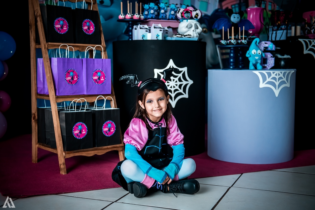 Aniversário Infantil Vampirina Alex Jardim Fotografia Fotógrafo Resende Itatiaia Penedo Porto Real Quatis Barra Mansa Volta Redonda Buffet Pintou Alegria Salão de Festas