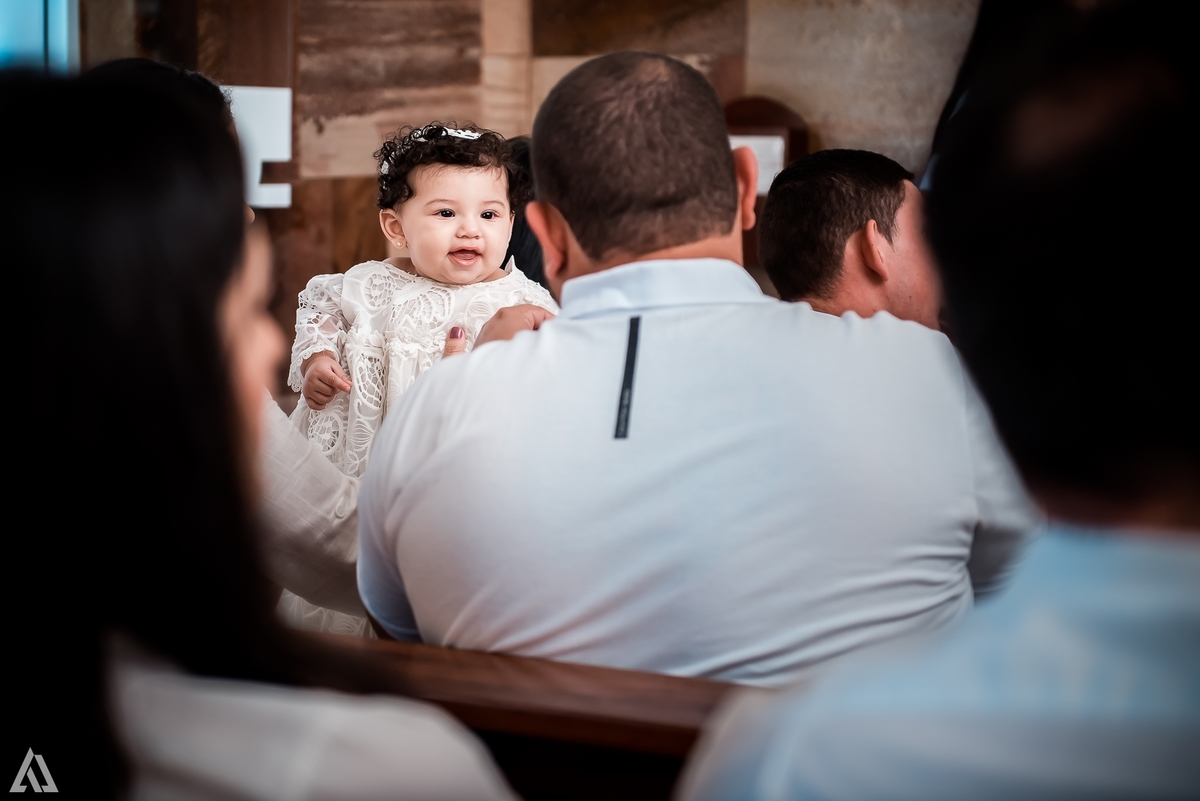 Cerimônia de Batismo Batizado Alex Jardim Fotografia Fotógrafo Resende Itatiaia Penedo Porto Real Quatis Barra Mansa Volta Redonda Igreja de São Sebastião Santa Cecília Cristo Ressuscitado Capelania