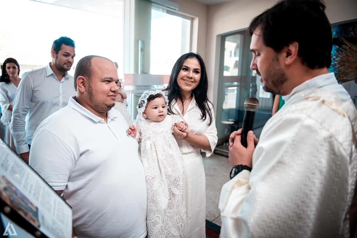 Cerimônia de Batismo Batizado Alex Jardim Fotografia Fotógrafo Resende Itatiaia Penedo Porto Real Quatis Barra Mansa Volta Redonda Igreja de São Sebastião Santa Cecília Cristo Ressuscitado Capelania