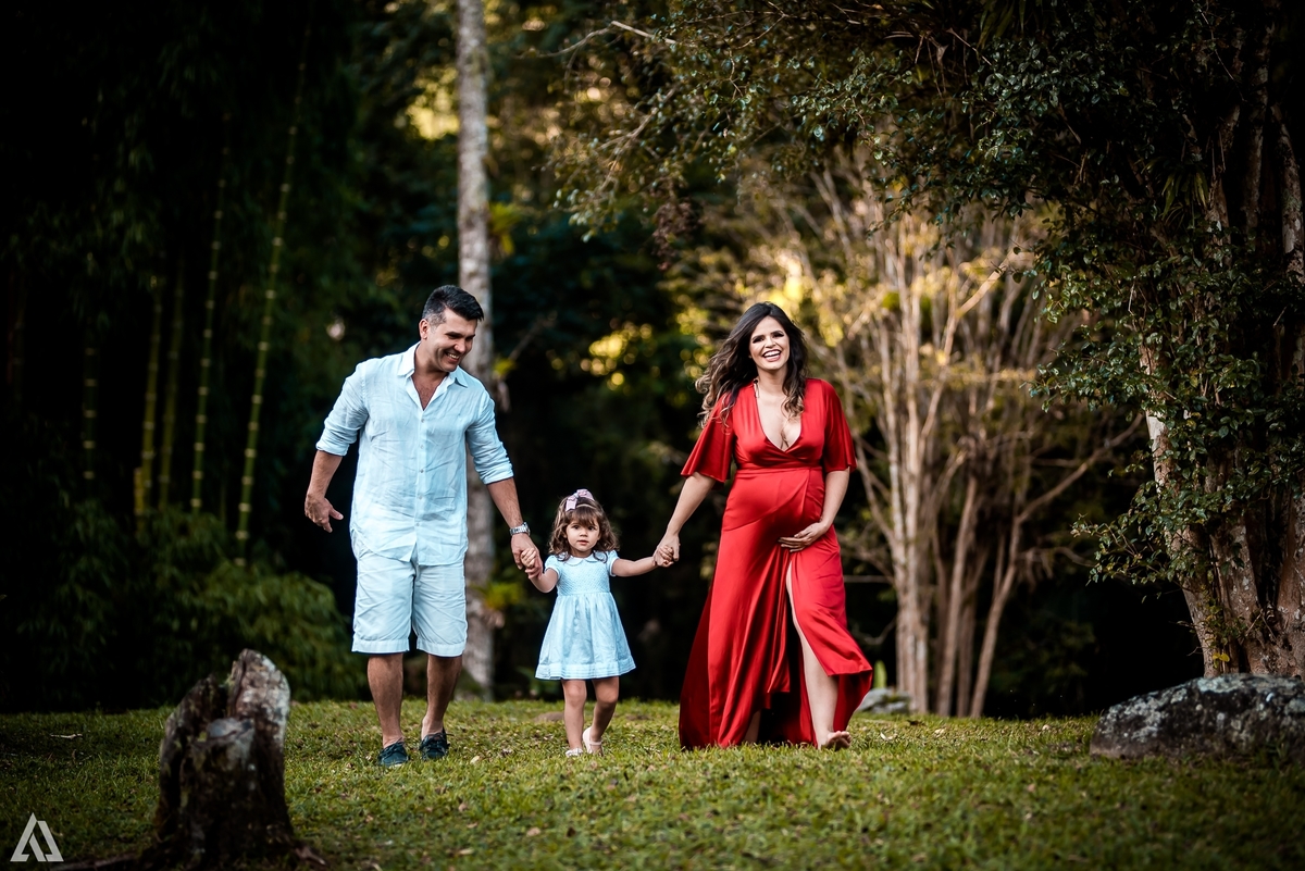 Ensaio Book Gestante Alex Jardim Fotografia Fotógrafo Resende Itatiaia Penedo Porto Real Quatis Barra Mansa Volta Redonda Serrinha do Alambari Mauá Maringá Maromba Vale da Grama gravidiva TOP lindas Natureza família