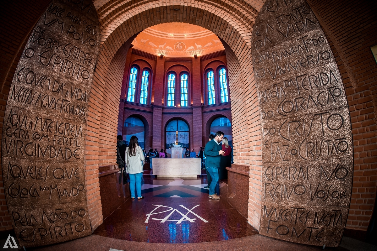 Cerimônia de Batismo Batizado Alex Jardim Fotografia Fotógrafo Resende Itatiaia Penedo Porto Real Quatis Barra Mansa Volta Redonda Capela do Batismo Aparecida do Norte Basílica de Nossa Senhora de Aparecida