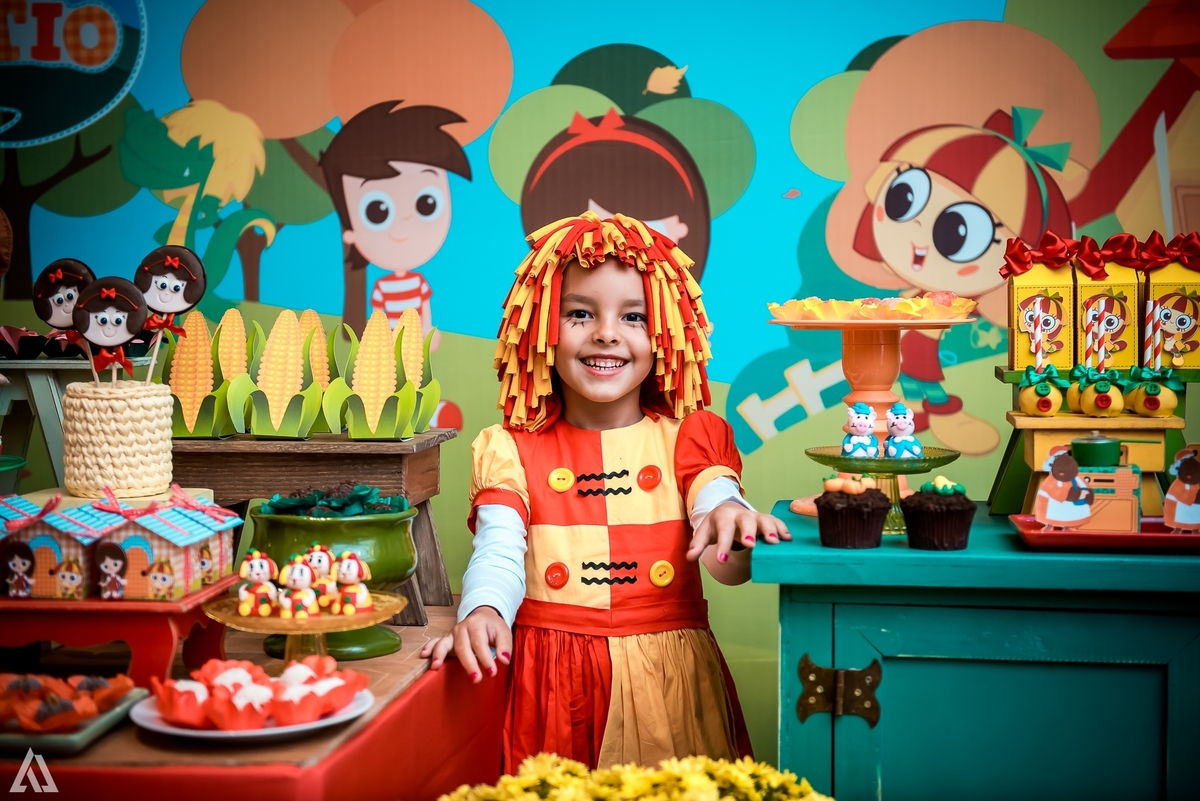 Aniversário Infantil Sitio do Pica Pau Amarelo Emília Alex Jardim Fotografia Fotógrafo Resende Itatiaia Penedo Porto Real Quatis Barra Mansa Volta Redonda Buffet Pintou Alegria Meu Pé de Jambo La Belle Maison Lenas Buffet Salão de Festas