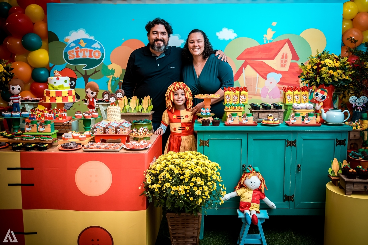 Aniversário Infantil Sitio do Pica Pau Amarelo Emília Alex Jardim Fotografia Fotógrafo Resende Itatiaia Penedo Porto Real Quatis Barra Mansa Volta Redonda Buffet Pintou Alegria Meu Pé de Jambo La Belle Maison Lenas Buffet Salão de Festas