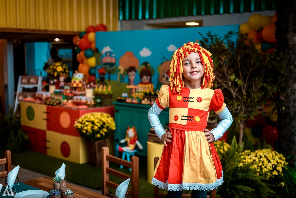 Aniversário Infantil Sitio do Pica Pau Amarelo Emília Alex Jardim Fotografia Fotógrafo Resende Itatiaia Penedo Porto Real Quatis Barra Mansa Volta Redonda Buffet Pintou Alegria Meu Pé de Jambo La Belle Maison Lenas Buffet Salão de Festas