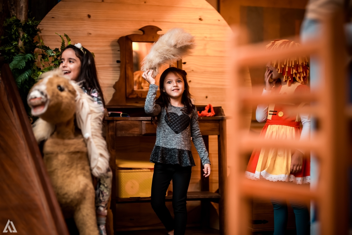 Aniversário Infantil Sitio do Pica Pau Amarelo Emília Alex Jardim Fotografia Fotógrafo Resende Itatiaia Penedo Porto Real Quatis Barra Mansa Volta Redonda Buffet Pintou Alegria Meu Pé de Jambo La Belle Maison Lenas Buffet Salão de Festas