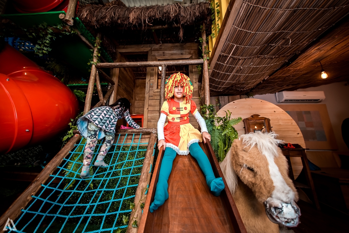 Aniversário Infantil Sitio do Pica Pau Amarelo Emília Alex Jardim Fotografia Fotógrafo Resende Itatiaia Penedo Porto Real Quatis Barra Mansa Volta Redonda Buffet Pintou Alegria Meu Pé de Jambo La Belle Maison Lenas Buffet Salão de Festas