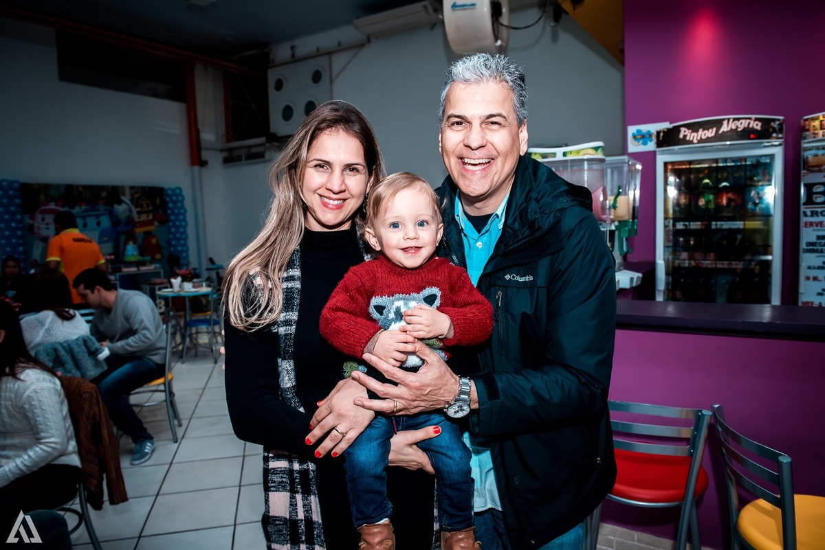 Aniversário Infantil Alex Jardim Fotografia Fotógrafo Resende Itatiaia Penedo Porto Real Quatis Barra Mansa Volta Redonda Buffet Pintou Alegria Meu Pé de Jambo La Belle Maison Lenas Buffet Salão de Festas