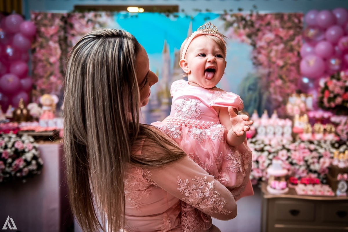 Aniversário Infantil Jardim da Princesa Alex Jardim Fotografia Fotógrafo Resende Itatiaia Penedo Porto Real Quatis Barra Mansa Volta Redonda Buffet Pintou Alegria Meu Pé de Jambo La Belle Maison Lenas Buffet Salão de Festas