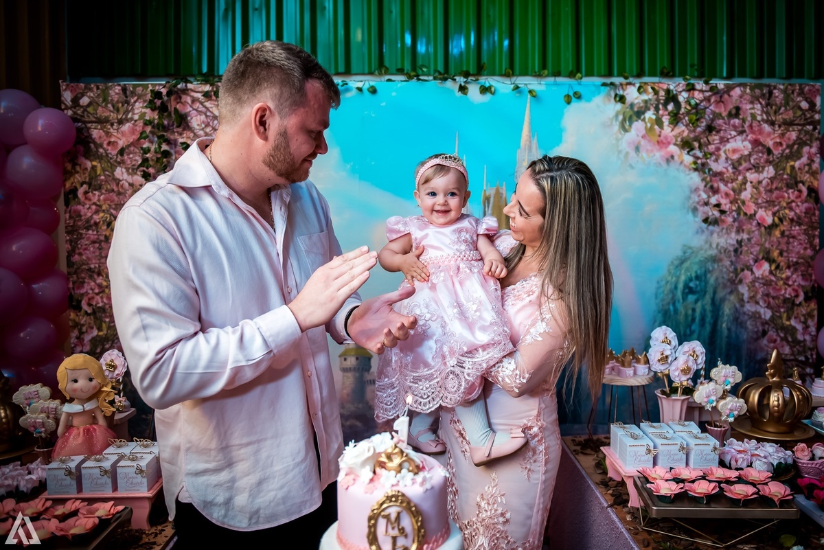 Aniversário Infantil Jardim da Princesa Alex Jardim Fotografia Fotógrafo Resende Itatiaia Penedo Porto Real Quatis Barra Mansa Volta Redonda Buffet Pintou Alegria Meu Pé de Jambo La Belle Maison Lenas Buffet Salão de Festas