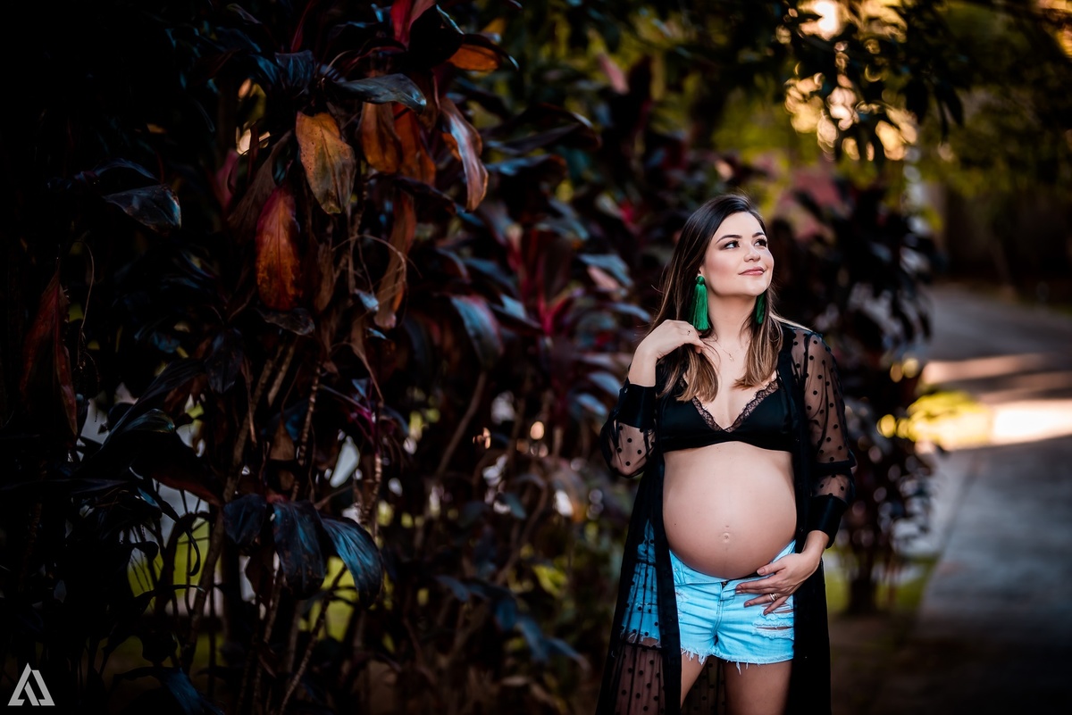Ensaio Book Foto de Gestante Alex Jardim Fotografia Fotógrafo Resende Itatiaia Penedo Porto Real Quatis Barra Mansa Volta Redonda Serrinha do Alambari Mauá Maringá Maromba Hotel La Ponsa Gravidiva TOP lindas Natureza família