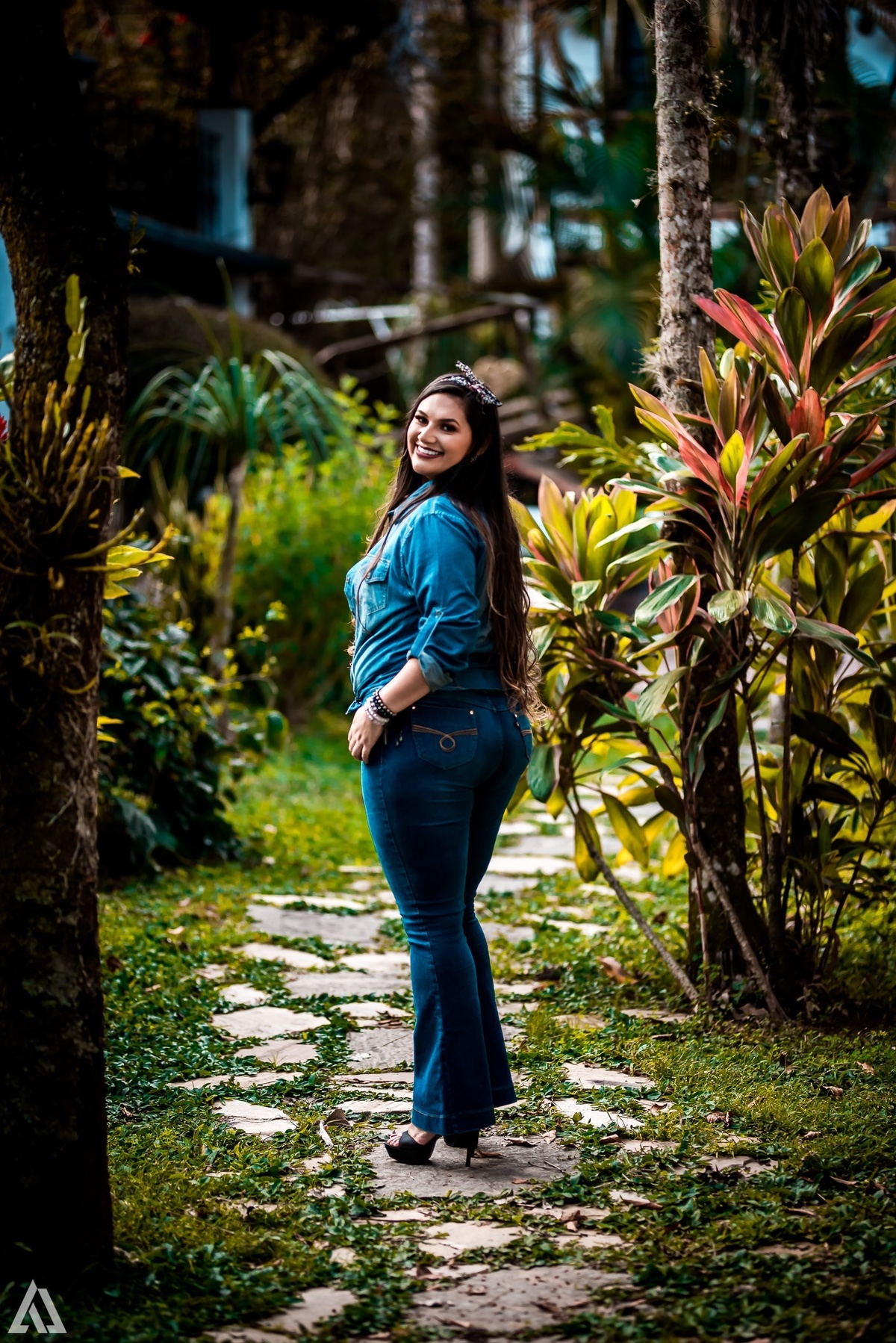 Ensaio Book Feminino Alex Jardim Fotografia Fotógrafo Resende Itatiaia Penedo Porto Real Quatis Barra Mansa Volta Redonda Galpão Mix Lena Buffet La Belle Maison