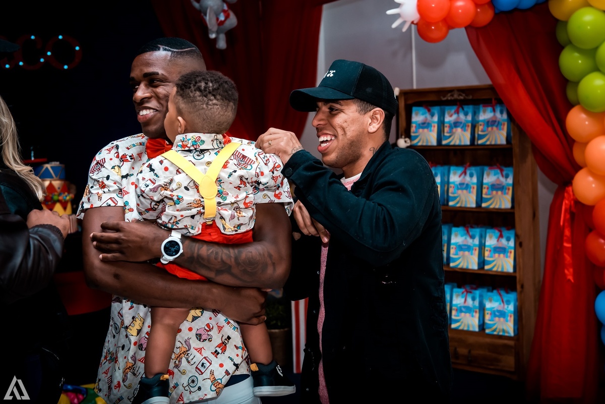 Aniversário Infantil Circo do Mickey Alex Jardim Fotografia Fotógrafo Resende Itatiaia Penedo Porto Real Quatis Barra Mansa Volta Redonda Buffet Pintou Alegria Meu Pé de Jambo La Belle Maison Lenas Buffet Marcelo Benevenuto Zagueiro do Botafogo