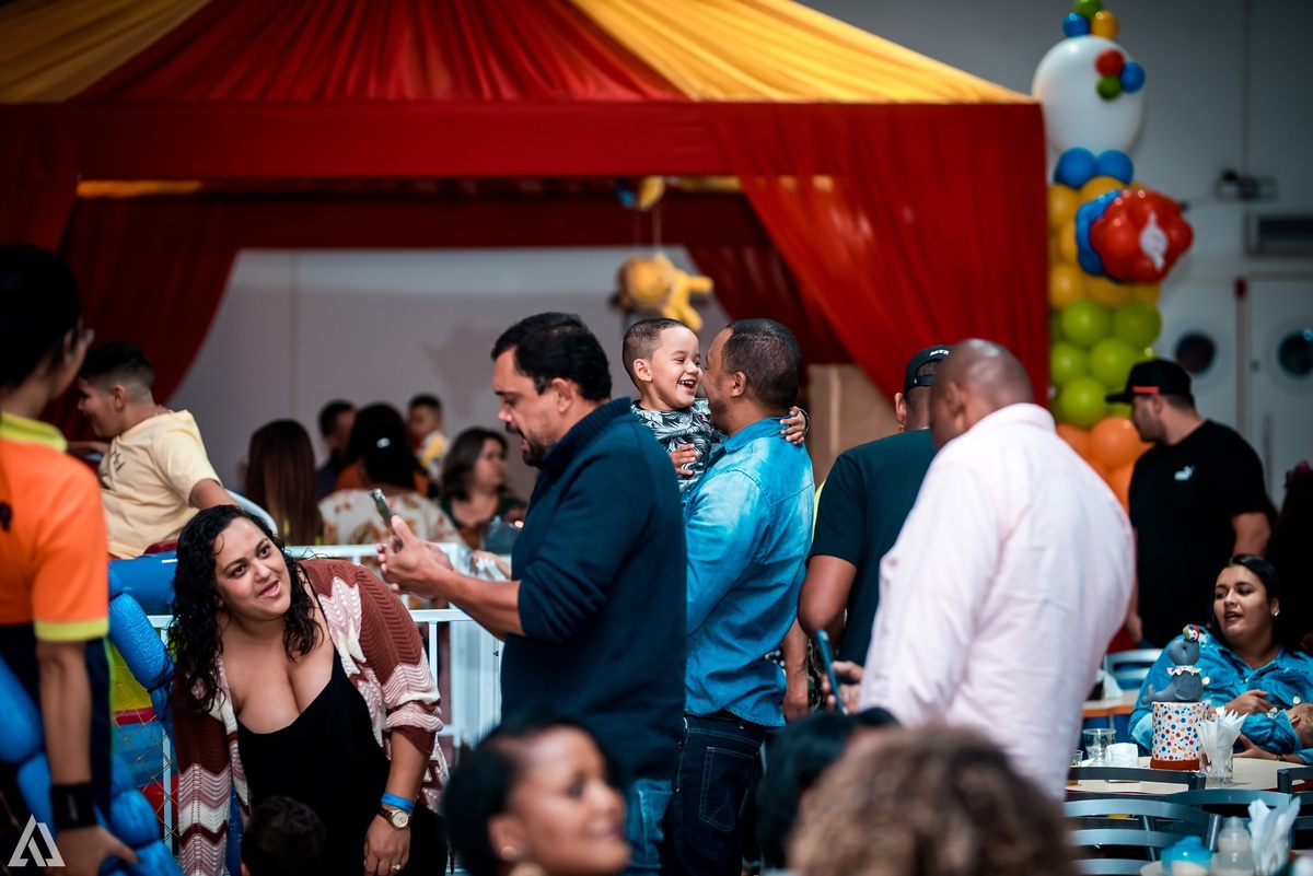 Aniversário Infantil Circo do Mickey Alex Jardim Fotografia Fotógrafo Resende Itatiaia Penedo Porto Real Quatis Barra Mansa Volta Redonda Buffet Pintou Alegria Meu Pé de Jambo La Belle Maison Lenas Buffet Marcelo Benevenuto Zagueiro do Botafogo