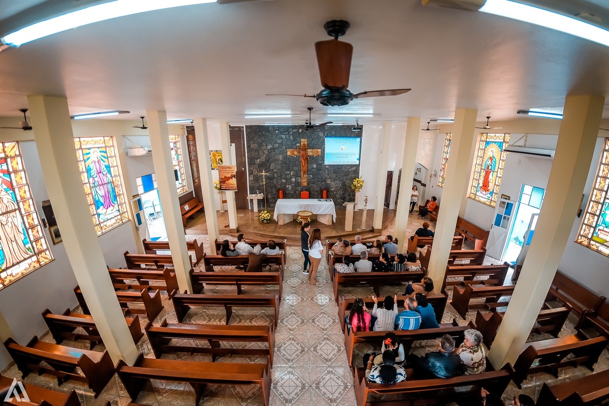 Cerimônia de Batismo Batizado Alex Jardim Fotografia Fotógrafo Resende Itatiaia Penedo Porto Real Quatis Barra Mansa Volta Redonda Capela do Batismo Aparecida do Norte Basílica de Nossa Senhora de Aparecida