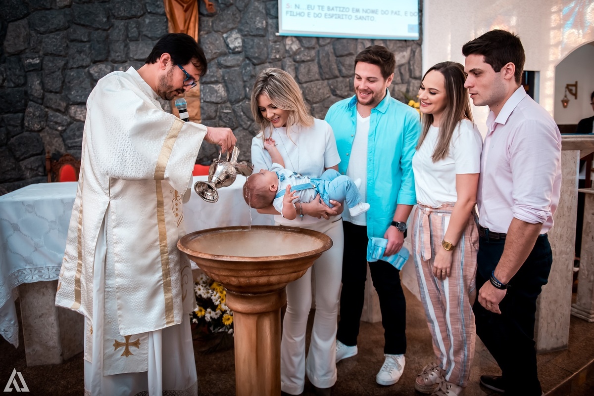 Cerimônia de Batismo Batizado Alex Jardim Fotografia Fotógrafo Resende Itatiaia Penedo Porto Real Quatis Barra Mansa Volta Redonda Capela do Batismo Aparecida do Norte Basílica de Nossa Senhora de Aparecida