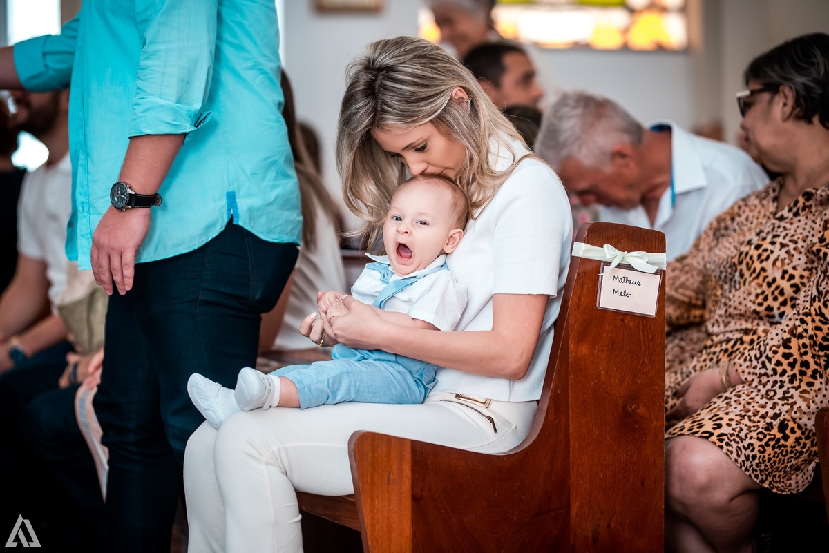 Cerimônia de Batismo Batizado Alex Jardim Fotografia Fotógrafo Resende Itatiaia Penedo Porto Real Quatis Barra Mansa Volta Redonda Capela do Batismo Aparecida do Norte Basílica de Nossa Senhora de Aparecida