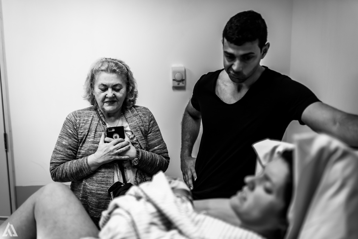 Fotografia de Parto Cesárea Normal Humanizado Alex Jardim Fotografia Fotógrafo iapbp cesarean maternidade Resende Itatiaia Penedo Porto Real Quatis Barra Mansa Volta Redonda Serrinha do Alambari Hospital Maternidade APMIR SAMER UNIMED