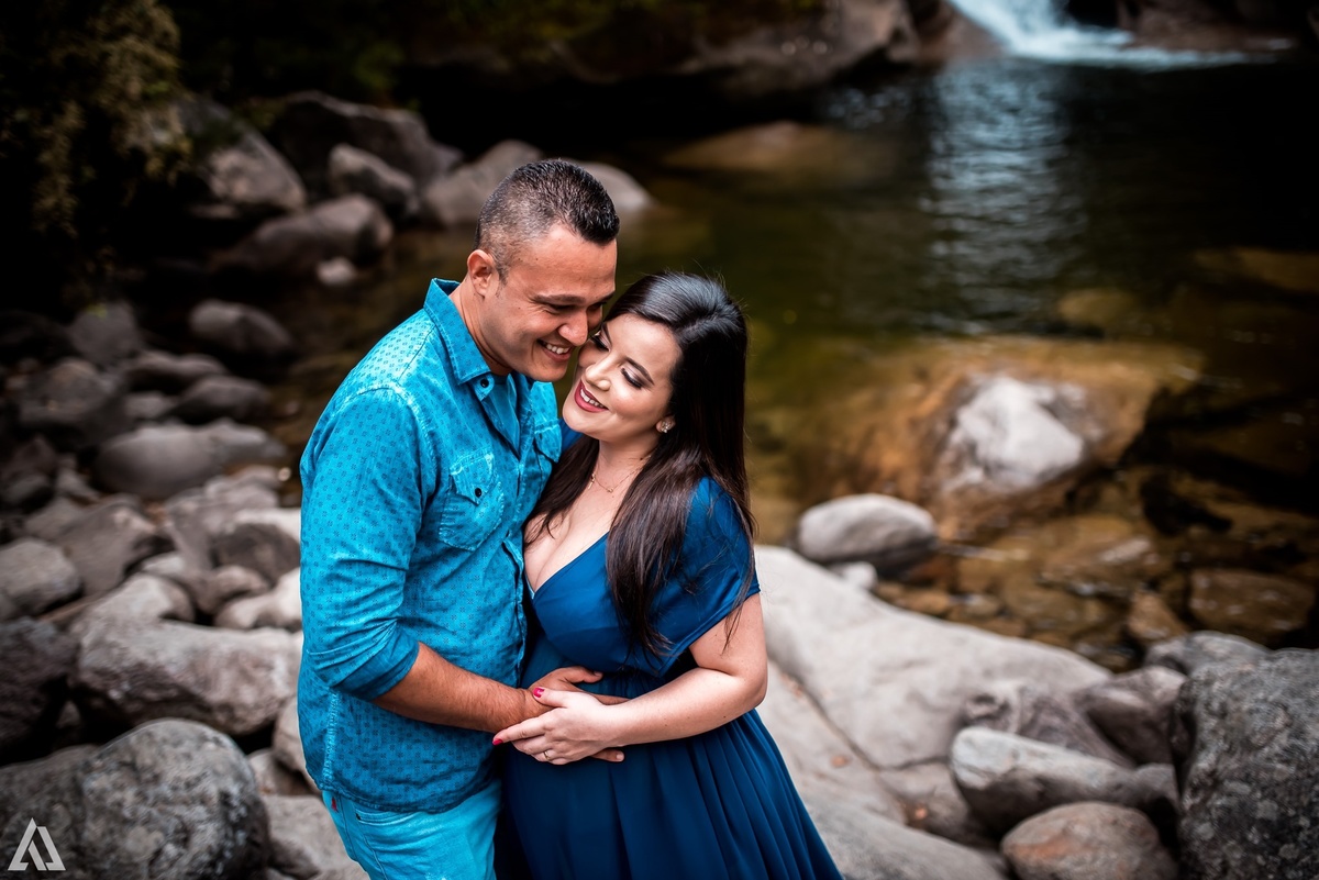 Ensaio Book Foto de Gestante Alex Jardim Fotografia Fotógrafo Resende Itatiaia Penedo Porto Real Quatis Barra Mansa Volta Redonda Serrinha do Alambari Mauá Maringá Maromba Hotel Villa Forte Gravidiva TOP lindas Natureza família