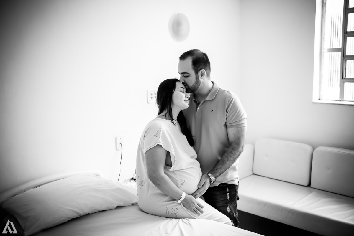 Fotografia de Parto Cesárea Normal Humanizado Alex Jardim Fotografia Fotógrafo iapbp cesarean maternidade Resende Itatiaia Penedo Porto Real Quatis Barra Mansa Volta Redonda Serrinha do Alambari Hospital Maternidade APMIR SAMER UNIMED