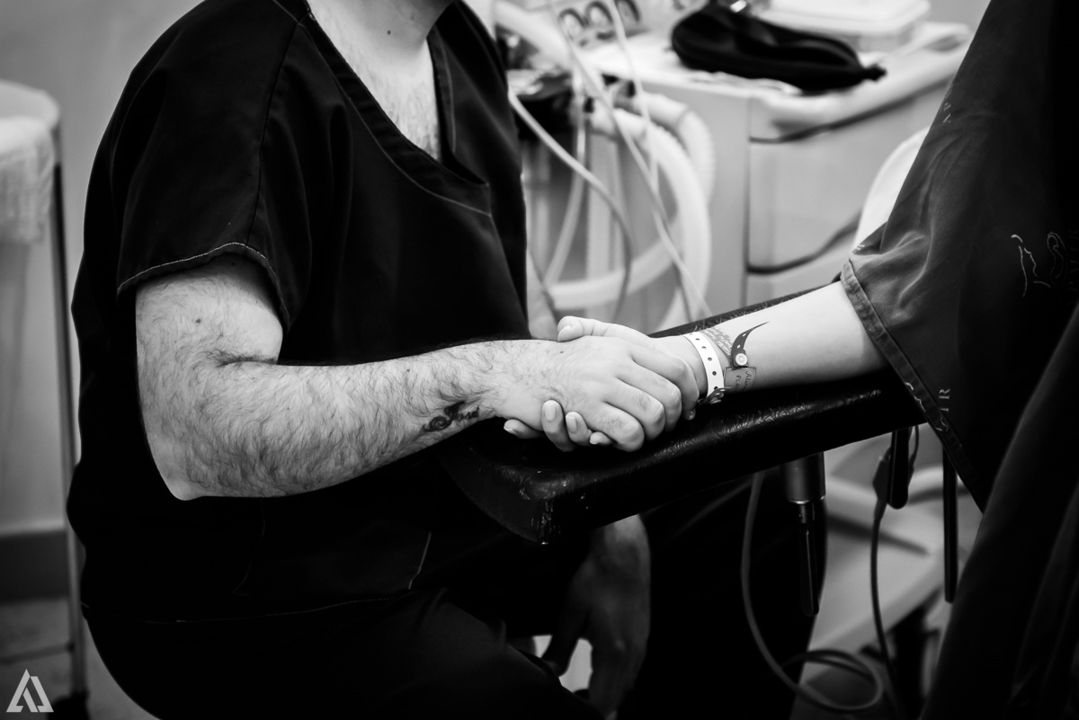 Fotografia de Parto Cesárea Normal Humanizado Alex Jardim Fotografia Fotógrafo iapbp cesarean maternidade Resende Itatiaia Penedo Porto Real Quatis Barra Mansa Volta Redonda Serrinha do Alambari Hospital Maternidade APMIR SAMER UNIMED