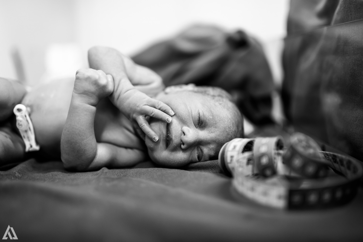 Fotografia de Parto Cesárea Normal Humanizado Alex Jardim Fotografia Fotógrafo iapbp cesarean maternidade Resende Itatiaia Penedo Porto Real Quatis Barra Mansa Volta Redonda Serrinha do Alambari Hospital Maternidade APMIR SAMER UNIMED