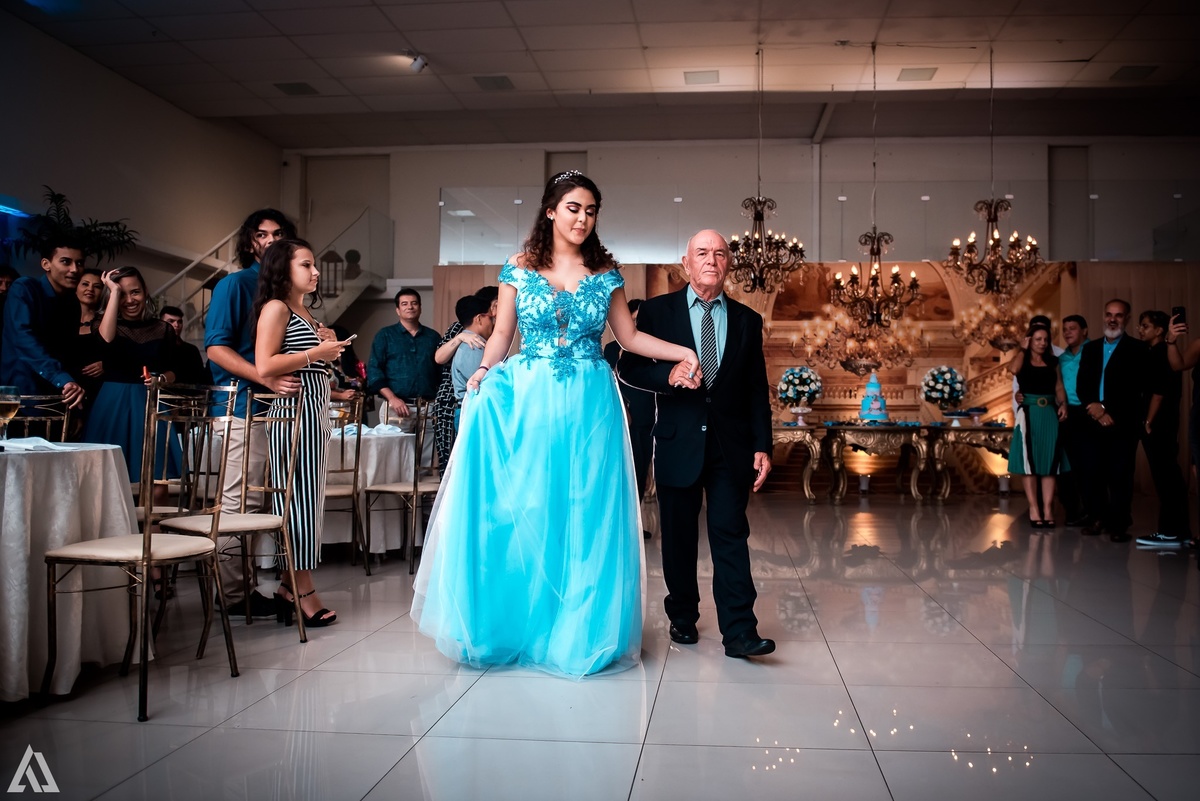 Alex Jardim Fotografia Fotógrafo Festa 15 Anos Debutante Resende Itatiaia Penedo Porto Real Quatis Barra Mansa Volta Redonda La Belle Maison