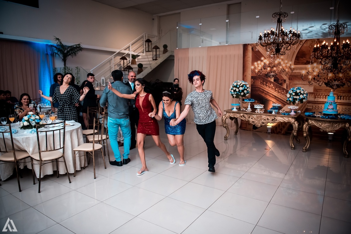 Alex Jardim Fotografia Fotógrafo Festa 15 Anos Debutante Resende Itatiaia Penedo Porto Real Quatis Barra Mansa Volta Redonda La Belle Maison