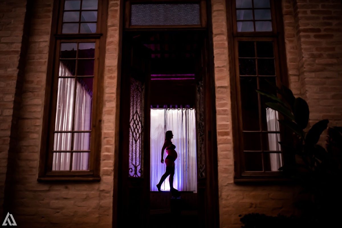 Alex Jardim Fotografia Fotógrafo Ensaio Gestante Grávida  nua lingerie Lifestyle Resende Itatiaia Penedo Porto Real Quatis Barra Mansa Volta Redonda Sul Fluminense Serrinha do Alambari Fazenda do Castelo Angra dos Reis Parati Galpão Mix silhueta