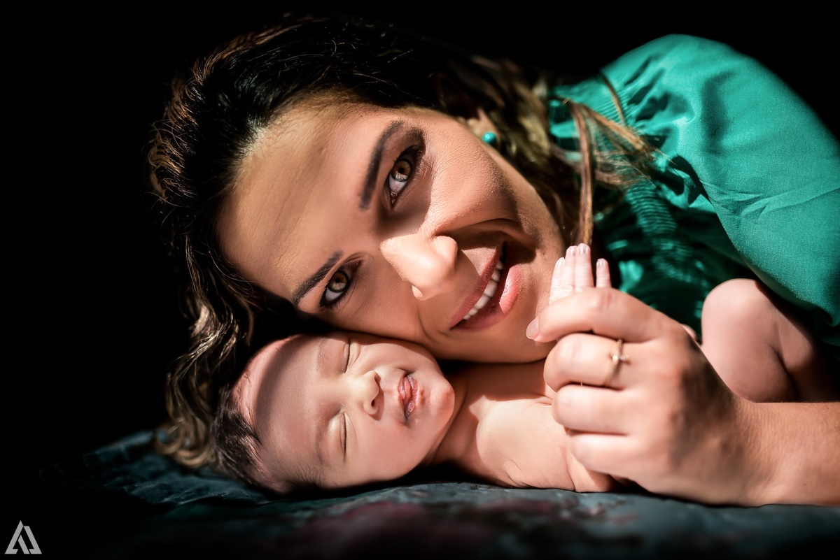 Ensaio Book Gestante Newborn  Lifestyle Recém-Nascido  Amamentar amamentação liquido da vida Alex Jardim Fotografia Fotógrafo Resende Itatiaia Penedo Porto Real Quatis Barra Mansa Volta Redonda Serrinha do Alambari 