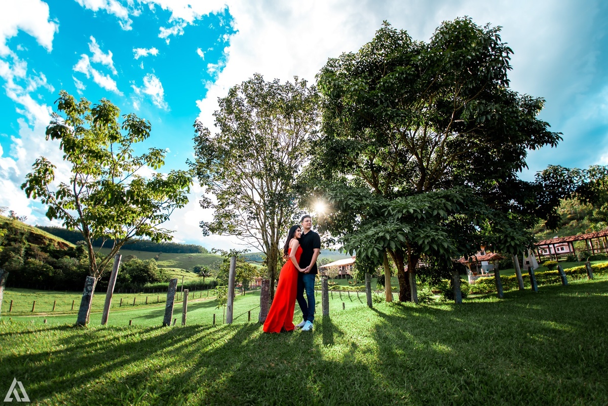 Alex Jardim Fotógrafo Ensaio Pré-Wedding Casal Resende Itatiaia Penedo Porto Real Quatis Barra Mansa Volta Redonda Sul Fluminense  Angra dos Reis Paraty Cerimonial Cerimonialista Casamento Camila Hoffmann Dani Vidal Elimeire Laurito Tatiana Sousa