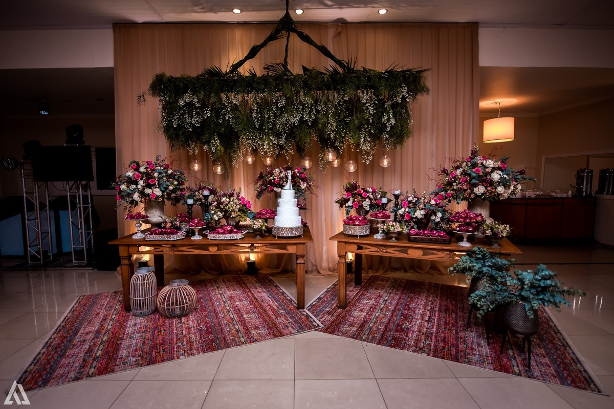 Alex Jardim Fotógrafo Ensaio Pré-Wedding Casal Resende Itatiaia Penedo Barra Mansa Volta Redonda Lena La Belle Maison Buffet Cerimonial Cerimonialista Casamento Camila Hoffmann Dani Vidal Elimeire Laurito Tatiana Sousa Estela Kozlowski making off 