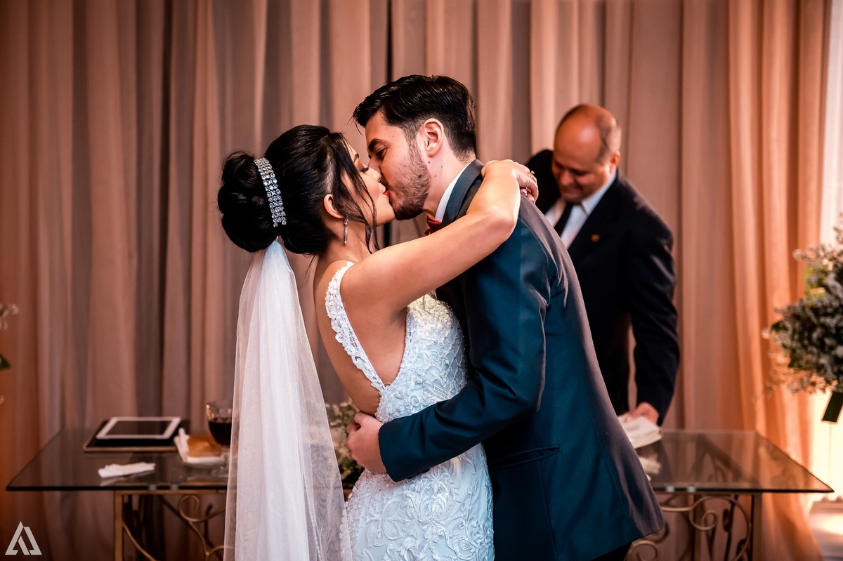 Alex Jardim Fotógrafo Ensaio Pré-Wedding Casal Resende Itatiaia Penedo Barra Mansa Volta Redonda Lena La Belle Maison Buffet Cerimonial Cerimonialista Casamento Camila Hoffmann Dani Vidal Elimeire Laurito Tatiana Sousa Estela Kozlowski making off 