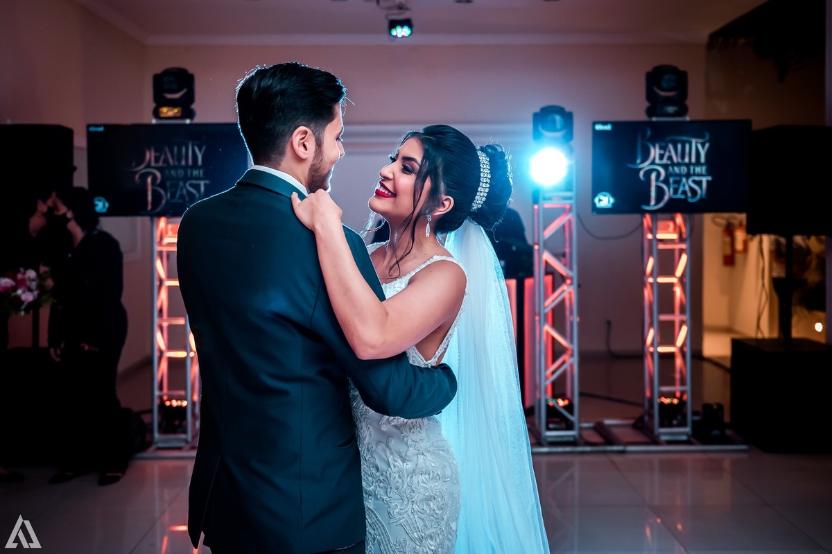 Alex Jardim Fotógrafo Ensaio Pré-Wedding Casal Resende Itatiaia Penedo Barra Mansa Volta Redonda Lena La Belle Maison Buffet Cerimonial Cerimonialista Casamento Camila Hoffmann Dani Vidal Elimeire Laurito Tatiana Sousa Estela Kozlowski making off 