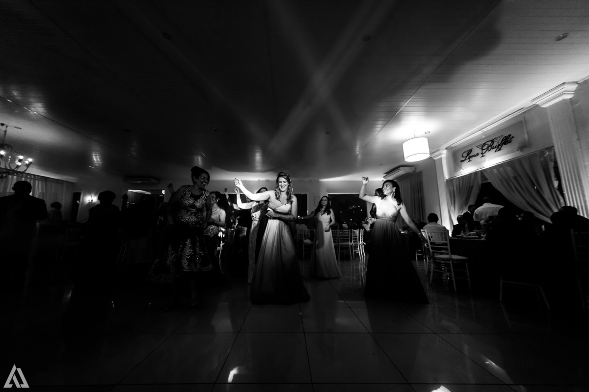 Alex Jardim Fotógrafo Ensaio Pré-Wedding Casal Resende Itatiaia Penedo Barra Mansa Volta Redonda Lena La Belle Maison Buffet Cerimonial Cerimonialista Casamento Camila Hoffmann Dani Vidal Elimeire Laurito Tatiana Sousa Estela Kozlowski making off 