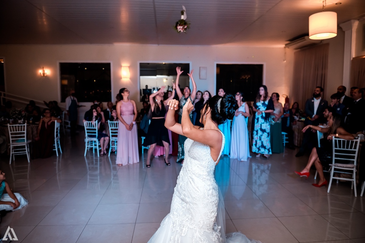 Alex Jardim Fotógrafo Ensaio Pré-Wedding Casal Resende Itatiaia Penedo Barra Mansa Volta Redonda Lena La Belle Maison Buffet Cerimonial Cerimonialista Casamento Camila Hoffmann Dani Vidal Elimeire Laurito Tatiana Sousa Estela Kozlowski making off 