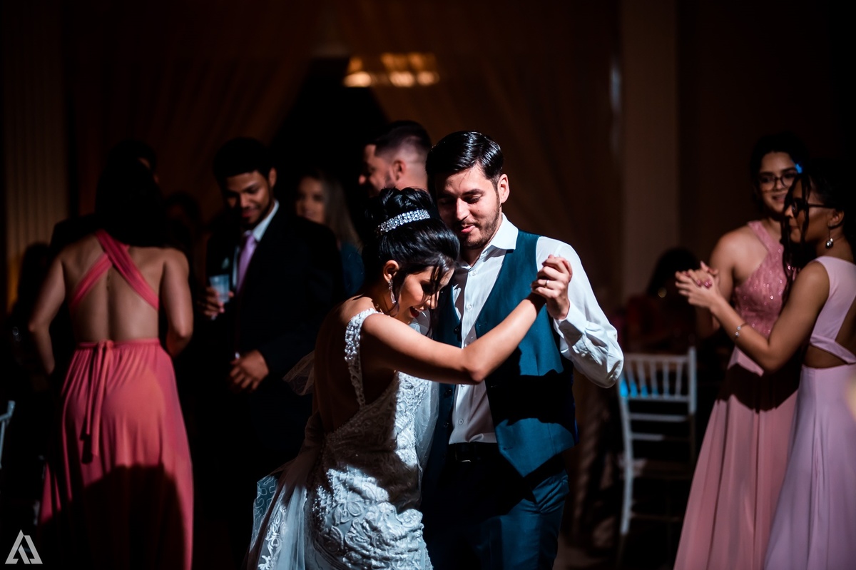 Alex Jardim Fotógrafo Ensaio Pré-Wedding Casal Resende Itatiaia Penedo Barra Mansa Volta Redonda Lena La Belle Maison Buffet Cerimonial Cerimonialista Casamento Camila Hoffmann Dani Vidal Elimeire Laurito Tatiana Sousa Estela Kozlowski making off 