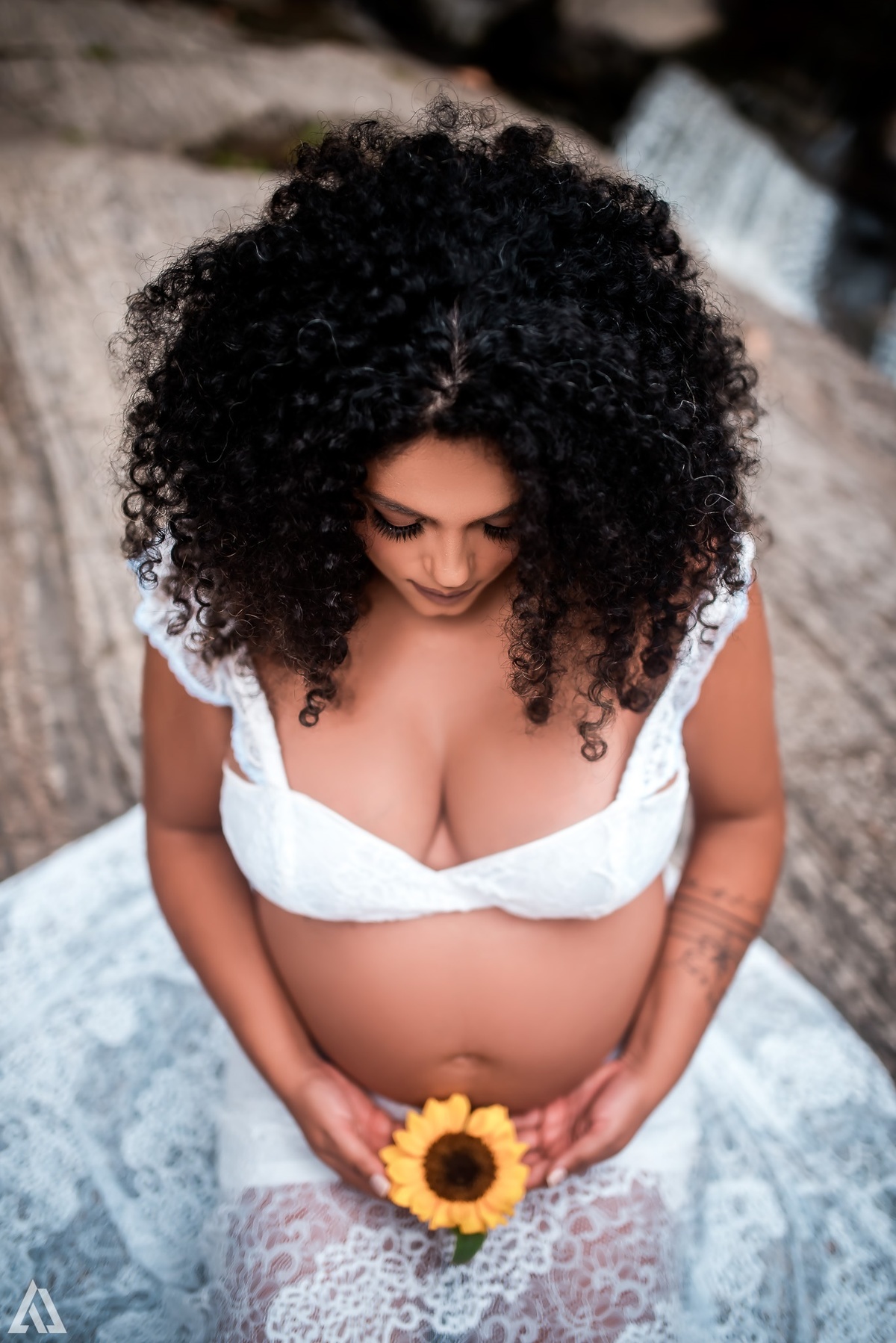 Alex Jardim Fotografia Fotógrafo Ensaio Gestante Grávida Lifestyle Lingerie Sensual Nua nudez Cachoeira Resende Itatiaia Penedo Porto Real Quatis Barra Mansa Volta Redonda Sul Fluminense Serrinha do Alambari Angra dos Reis Paraty