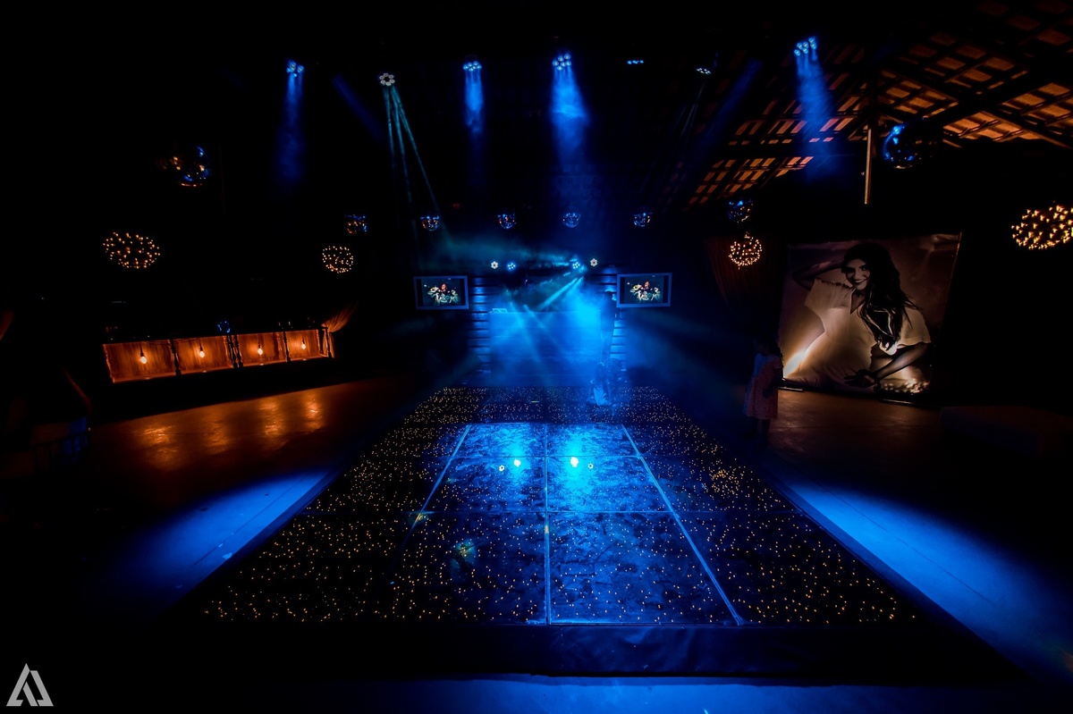 Ensaio Festa Book Teen Debutante 15 Anos Alex Jardim Fotografia Fotógrafo Makink Off Resende Itatiaia Penedo Porto Real Quatis Barra Mansa Volta Redonda Galpão Lena Buffet La Belle Maison Estela Dani Vidal Elimeire Laurino Camila Hoffmann Cerimonial 